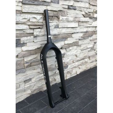 Вилка велосипедная "ALEXBIKES" AERO, чёрный мат, карбон,от короны до оси 483 мм. ForkAero